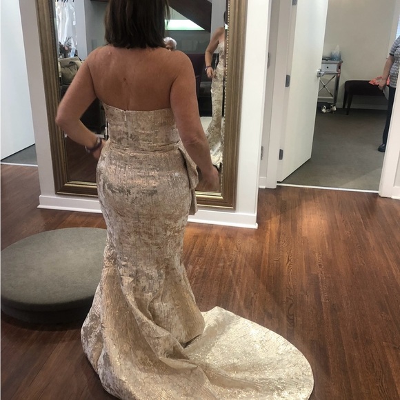 Never worn mother of the bride metallic gown - Picture 4 of 7